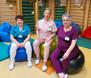 Położne Ze Szkoły Rodzenia Działającej W Klincznym Centrum Ginekologii, Położnictwa I Neonatologii W Opolu